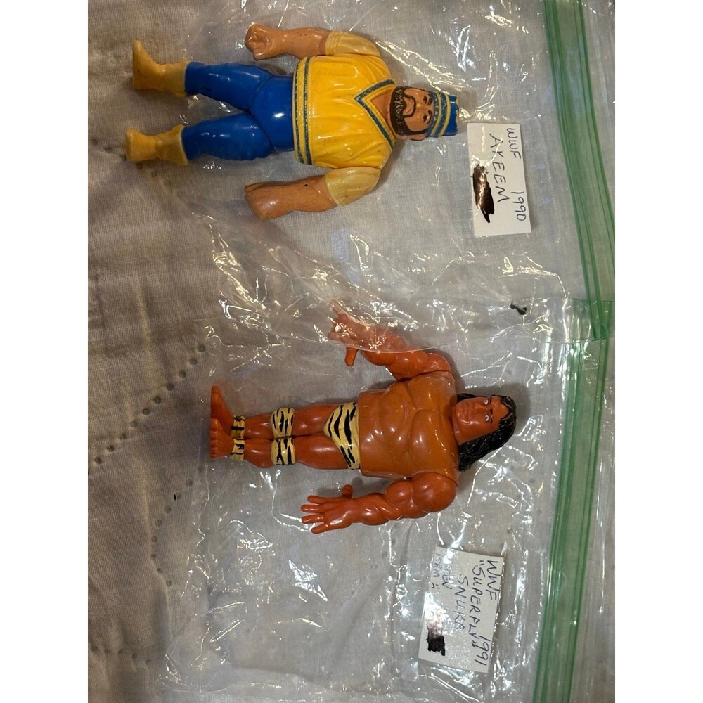 WWF Titan/Hasboro Lot Of 18 Wrestlers 1990’s or 1991’s Wrestlers. $230 o.b.o